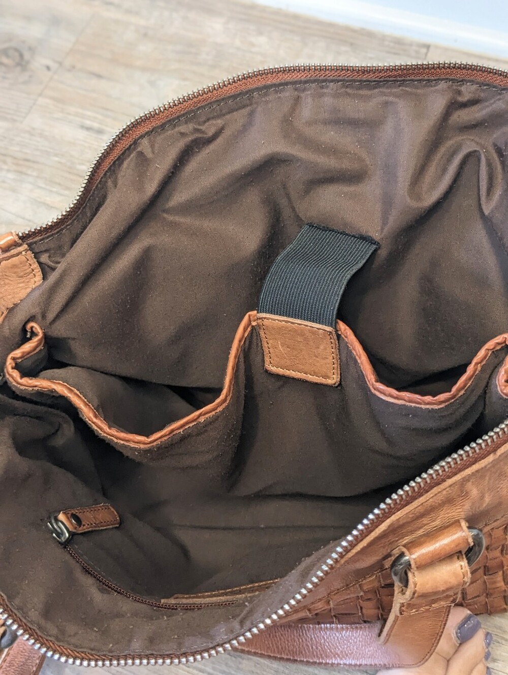 Vilenca (Anthropologie Brown Soft Leather Woven Front Design Laptop Shoulder Bag - Picture 5 of 8